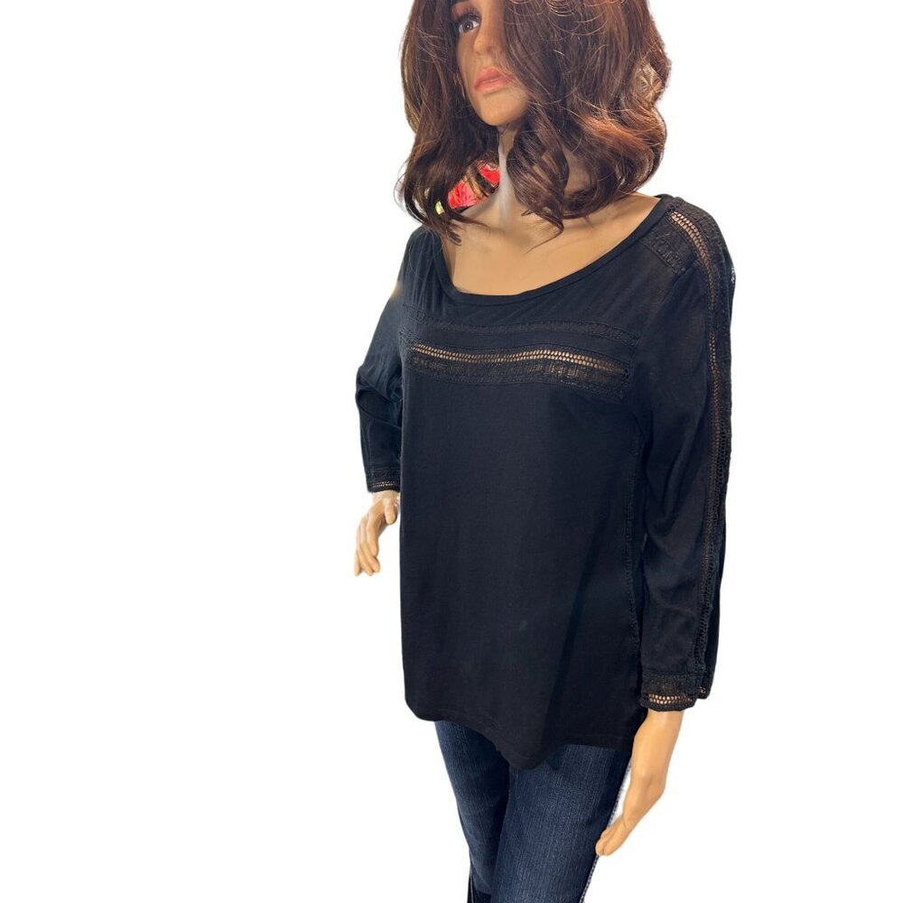 (6 for $25)GAP Black Boatneck Lace‎ inset Top size small